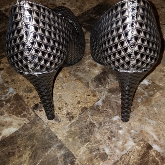 Steve Madden P-Ronnie Heels - Picture 5 of 5